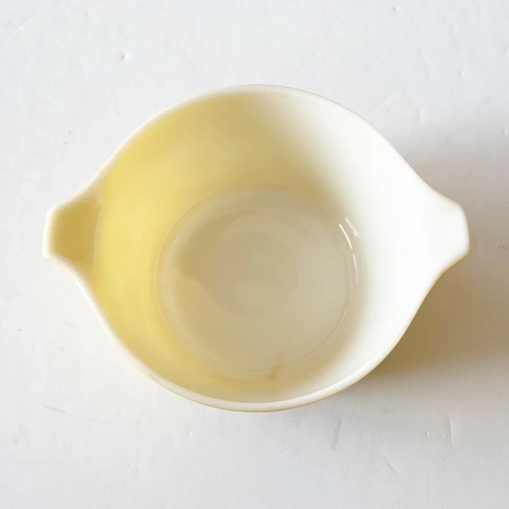 Pyrex this vintage